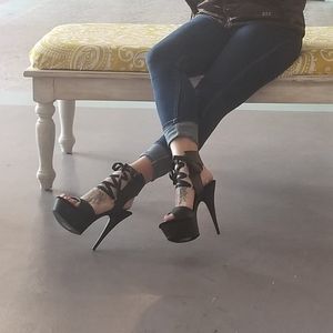 Meet your Posher, Jena